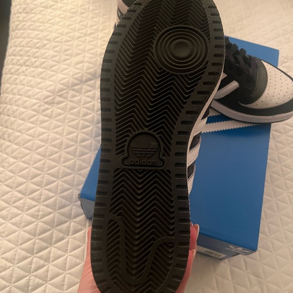 Adidas Men running shoes - Picture 3 of 8